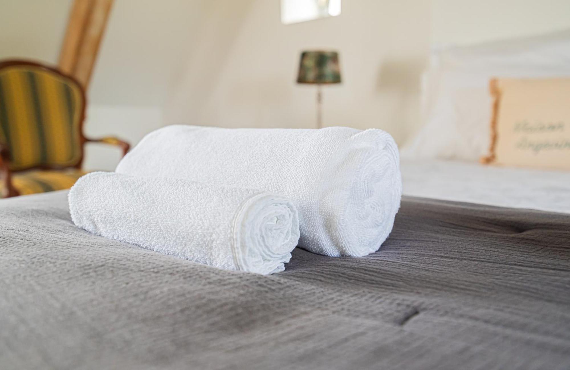 La Fontaine Du Mont Hotel Murs-Erigne Ngoại thất bức ảnh